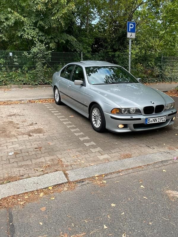 Silber Gebraucht 1998 BMW 528 M Sport Limousine | 4.999 € (Superpreis) - Bild 1/4