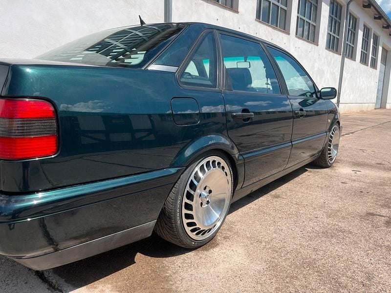 Gebraucht VW Passat 174 PS (127 kW) 1994 Grün Limousine
