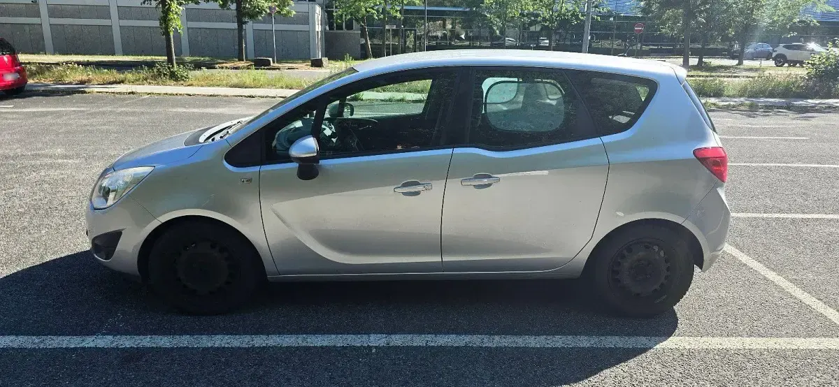 Gebraucht Opel Meriva Edition 101 PS (74 kW) 2010 Grau Van / Kleinbus