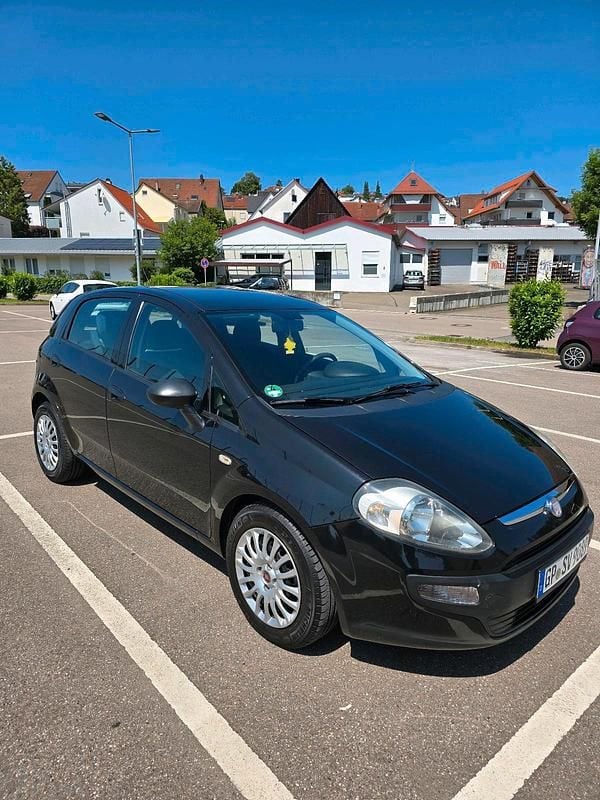 Schwarz Gebraucht 2010 Fiat Punto Evo Kleinwagen | 2.850 € (Fairer Preis) - Bild 1/4