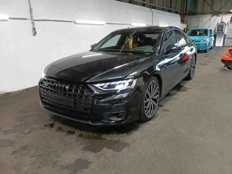Grau Gebraucht 2023 Audi A8 S-Line Limousine | 72.890 € (Teuer) - Bild 1/4