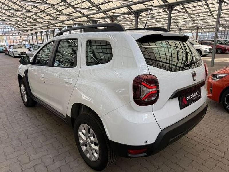 Gebraucht Dacia Duster Comfort 91 PS (66 kW) 2022 Weiß SUV