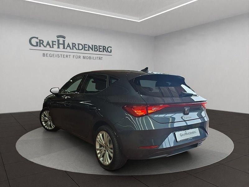 Gebraucht Seat Leon Style 110 PS (80 kW) 2025 Magnetic grau metallic Limousine