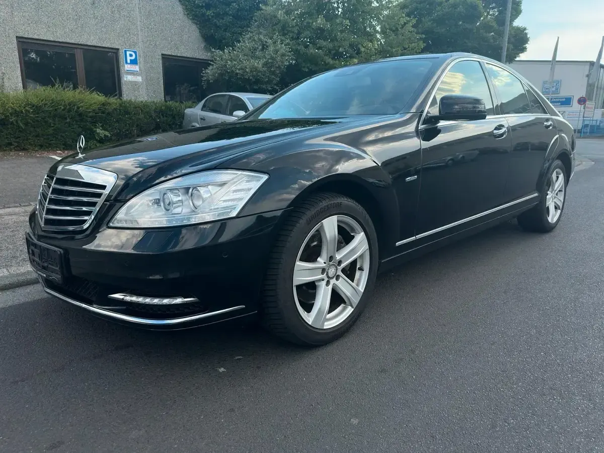 Gebraucht Mercedes S350 258 PS (189 kW) 2011 Schwarz Limousine