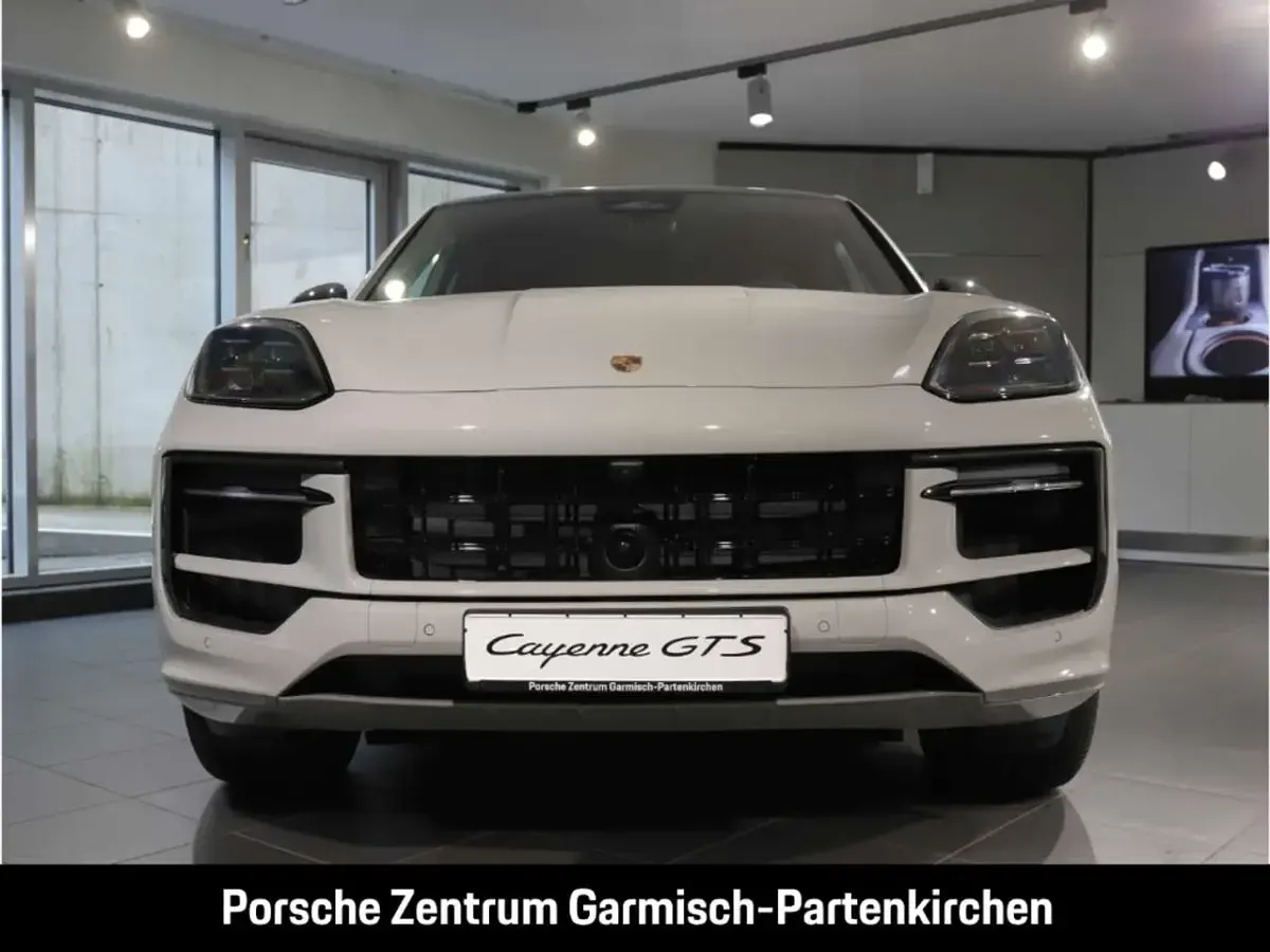 Gebraucht Porsche Cayenne Coupe GTS 500 PS (367 kW) 2026 Kreide SUV
