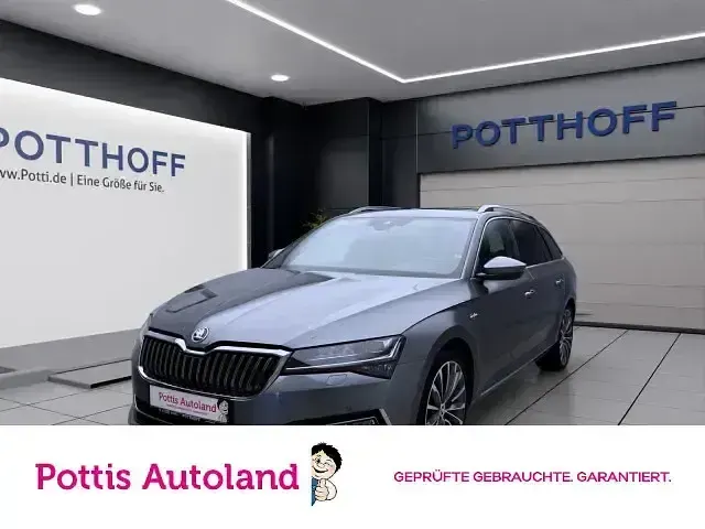 Gebraucht Skoda Superb LAURIN & KLEMENT 200 PS (147 kW) 2022 Kombi