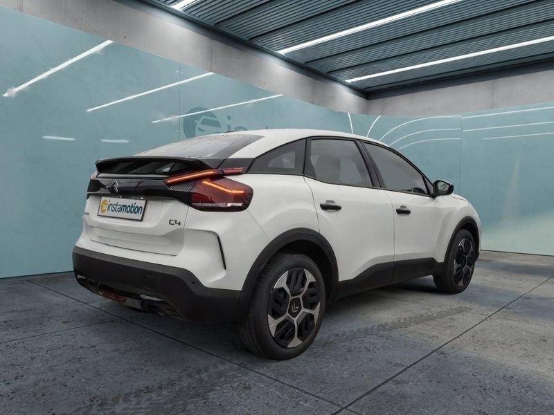 Gebraucht Citroën C4 Feel 131 PS (96 kW) 2023 Weiß Limousine