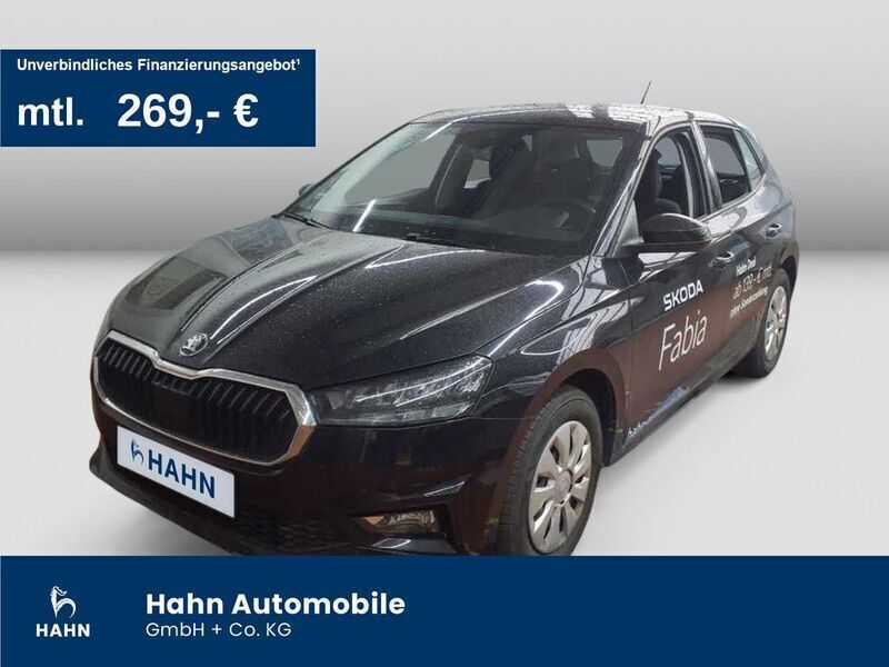 Schwarzmagic perleffekt met. Gebraucht 2024 Skoda Fabia Selection Limousine | 21.430 € (Fairer Preis) - Bild 1/3