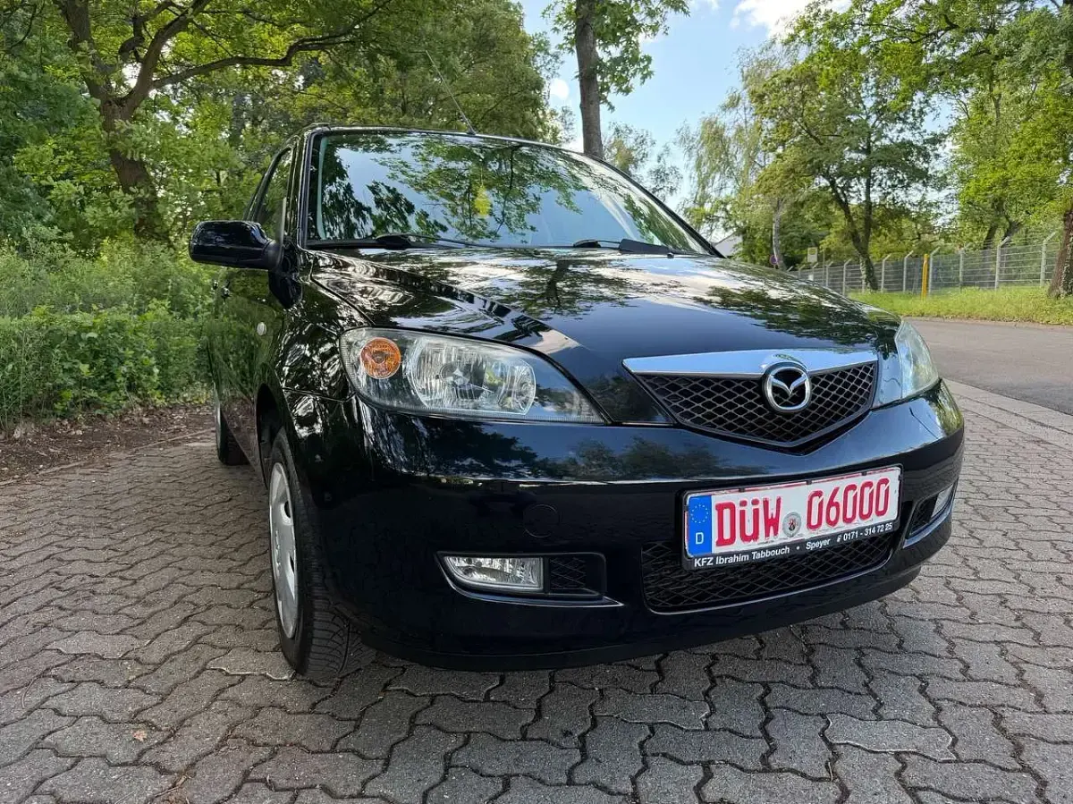 Gebraucht Mazda 2 Exclusive 80 PS (58 kW) 2003 Schwarz Kleinwagen