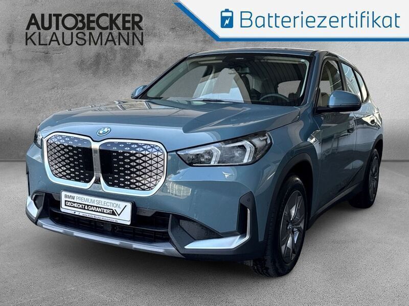 Gruen Gebraucht 2023 BMW iX1 Performance SUV | 40.761 € (Fairer Preis) - Bild 1/4