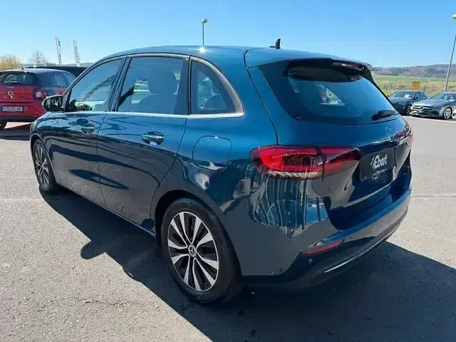 Gebraucht Mercedes B220 Style 190 PS (139 kW) 2021 Blau Kleinwagen