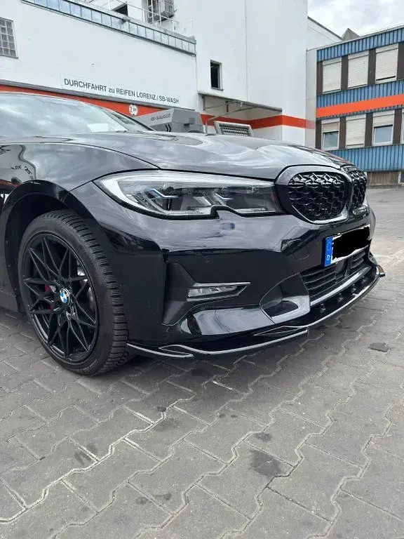 Gebraucht BMW 330e Sport Line 292 PS (214 kW) 2020 Schwarz Limousine