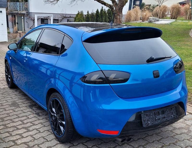 Gebraucht Seat Leon Sport 125 PS (91 kW) 2010 Blau Kleinwagen