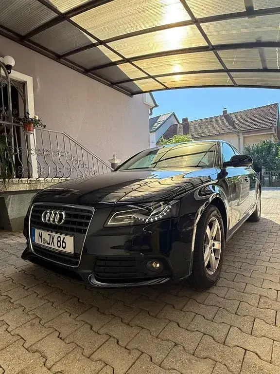 Gebraucht Audi A4 160 PS (117 kW) 2009 Schwarz Limousine
