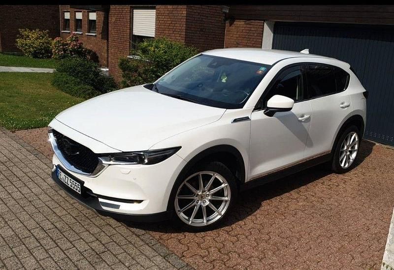 Weiß Gebraucht 2017 Mazda CX-5 Exclusive-Line SUV | 10.900 € (Superpreis) - Bild 1/4