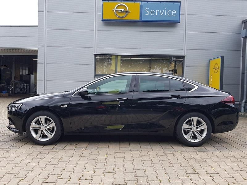 Gebraucht Opel Insignia Innovation 165 PS (121 kW) 2018 Schwarz Limousine