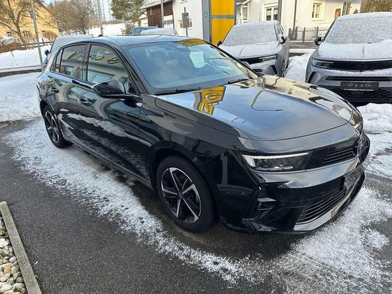 Karbonschwarz Gebraucht 2024 Opel Astra Kleinwagen | 19.900 € (Superpreis) - Bild 1/1