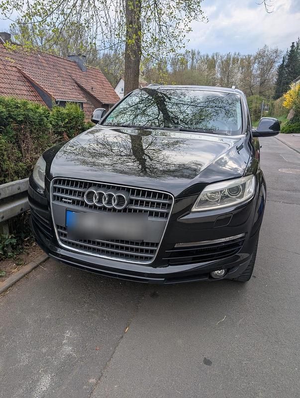 Schwarz Gebraucht 2007 Audi Q7 SUV | 8.700 € - Bild 1/4