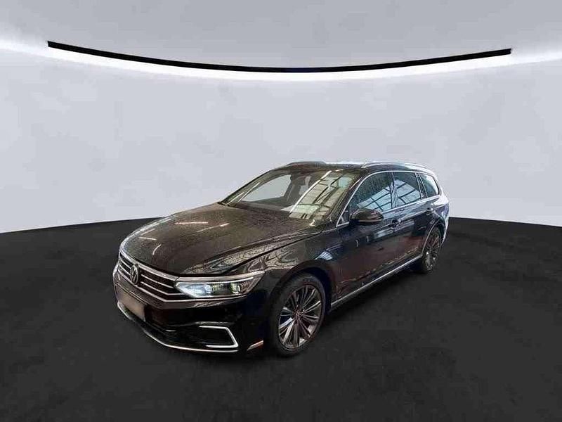 Schwarz Gebraucht 2021 VW Passat GTE Kombi | 23.500 € (Fairer Preis) - Bild 1/4