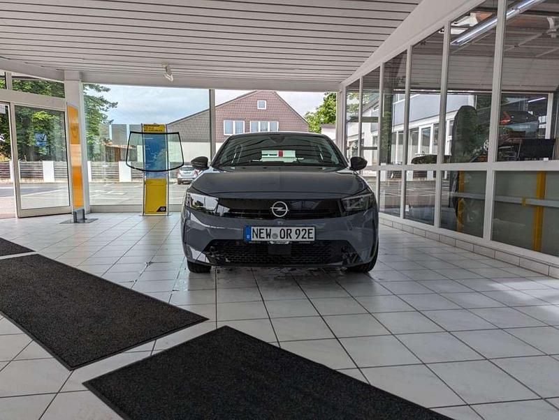 Gebraucht Opel Corsa-e 100 kW (136 PS) 2024 Grafik grau Kleinwagen