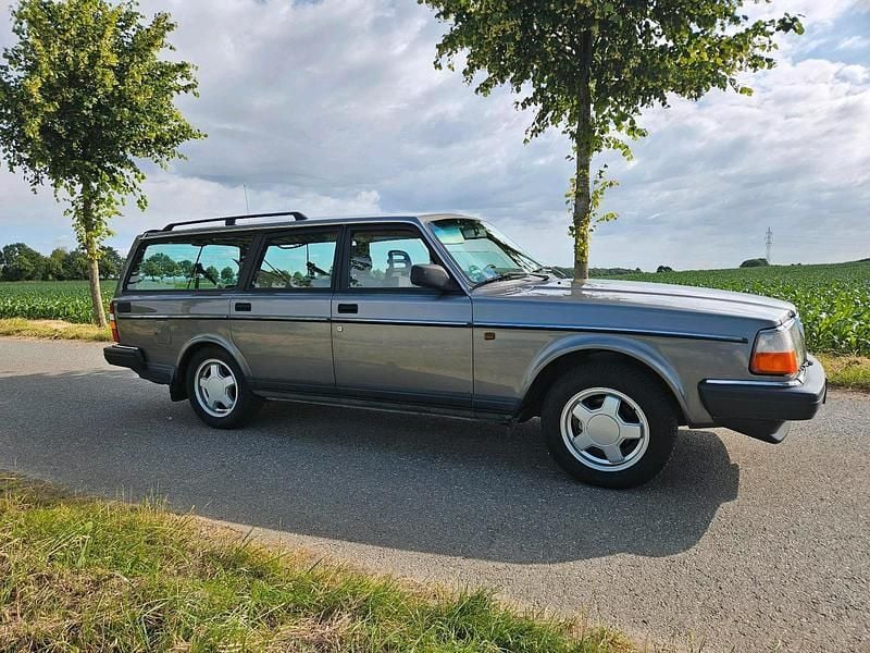 Gebraucht Volvo 240 116 PS (85 kW) 1993 Grau Kombi