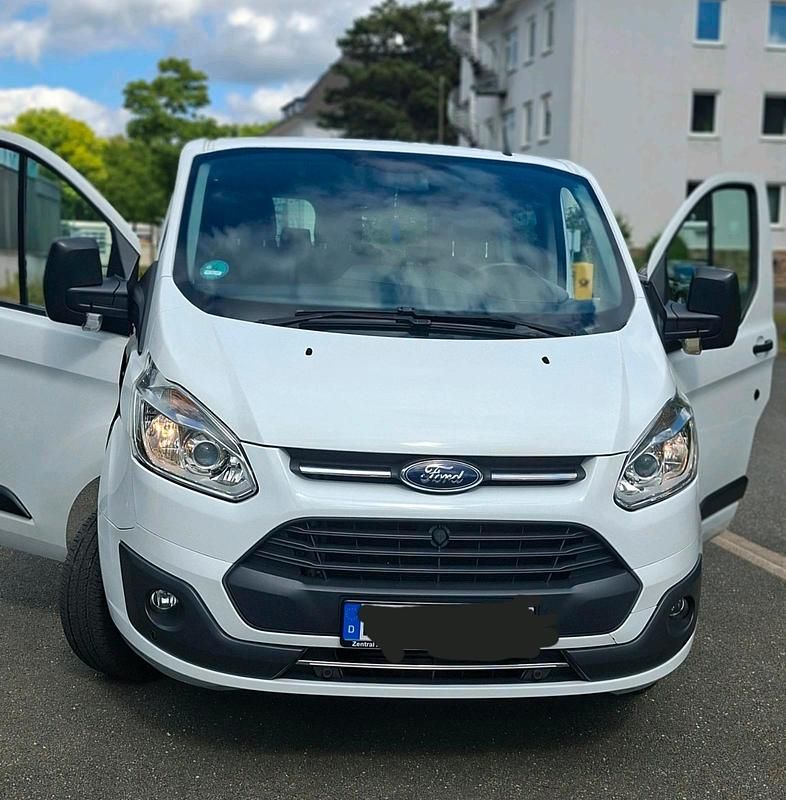 Weiß Gebraucht 2017 Ford Transit Custom Van / Kleinbus | 19.999 € - Bild 1/4