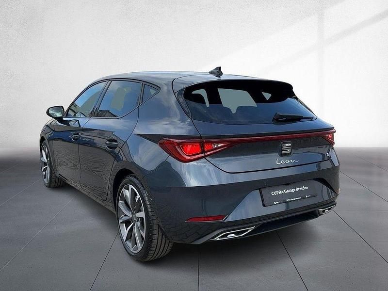 Gebraucht Seat Leon FR 150 PS (110 kW) 2026 Magnetic grau metallic Limousine