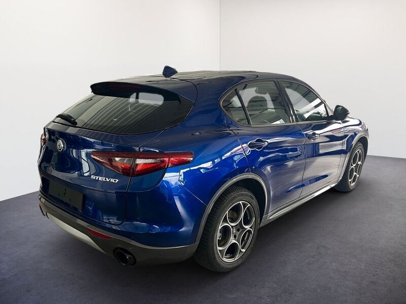Gebraucht Alfa Romeo Stelvio Ti 280 PS (205 kW) 2023 486 blau SUV