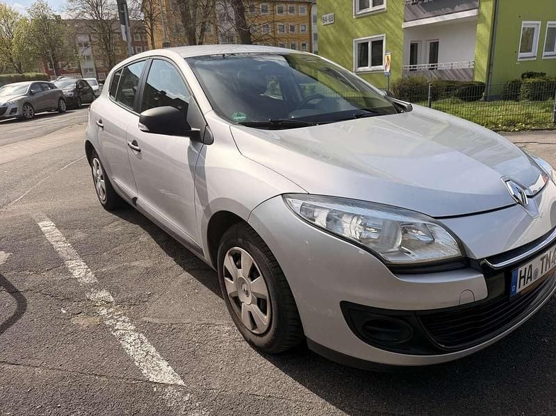 Gebraucht Renault Mégane III 101 PS (74 kW) 2012 Kleinwagen