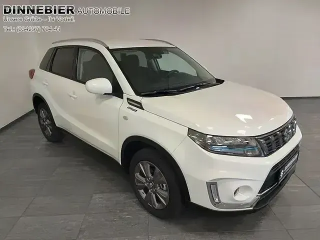 Gebraucht Suzuki Vitara Comfort 129 PS (94 kW) 2022 Weiß SUV
