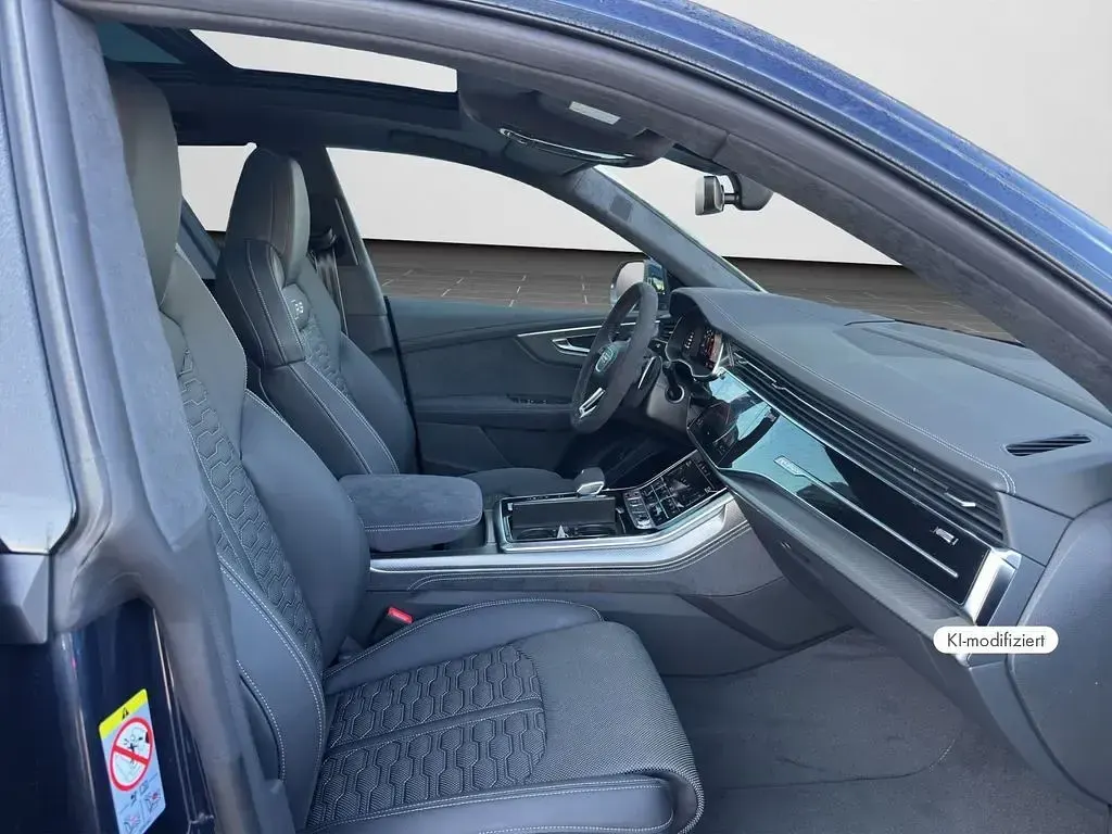 Gebraucht Audi Q8 Basis 641 PS (471 kW) 2026 Waitomoblau metallic SUV