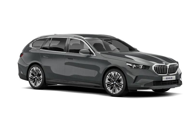 Brooklyn grau metallic Neu 2026 BMW 520 Kombi | 74.250 € - Bild 1/4