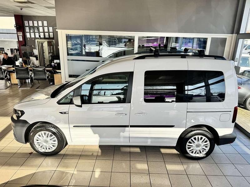 Gebraucht VW Caddy Trendline 102 PS (75 kW) 2020 Weiß Van / Kleinbus