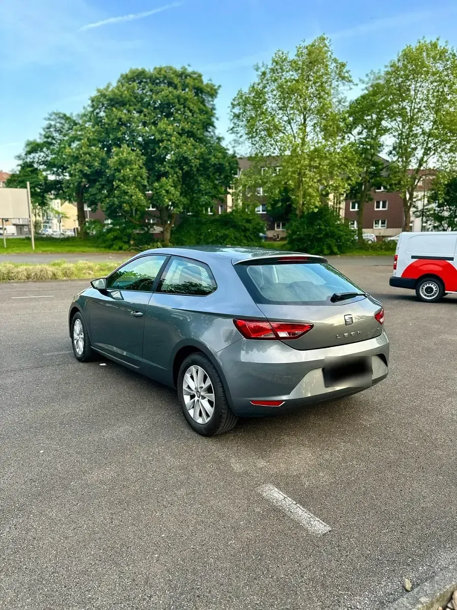 Gebraucht Seat Leon Sport 110 PS (80 kW) 2014 Grau Coupé
