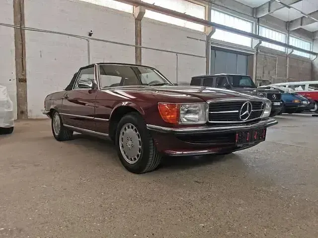 Gebraucht Mercedes 560 227 PS (166 kW) 1986 Rot Cabrio