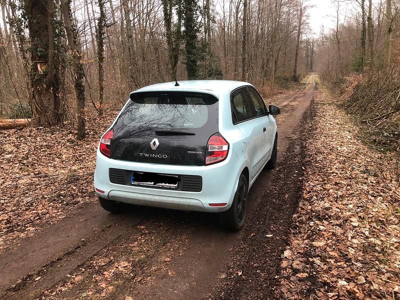 Gebraucht Renault Twingo 71 PS (52 kW) 2015 Blau Kleinwagen