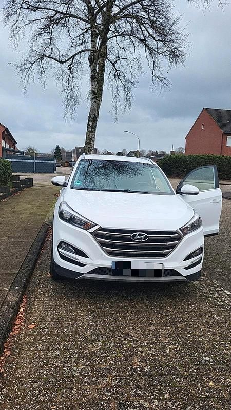 Gebraucht Hyundai Tucson 136 PS (100 kW) 2017 Weiß SUV