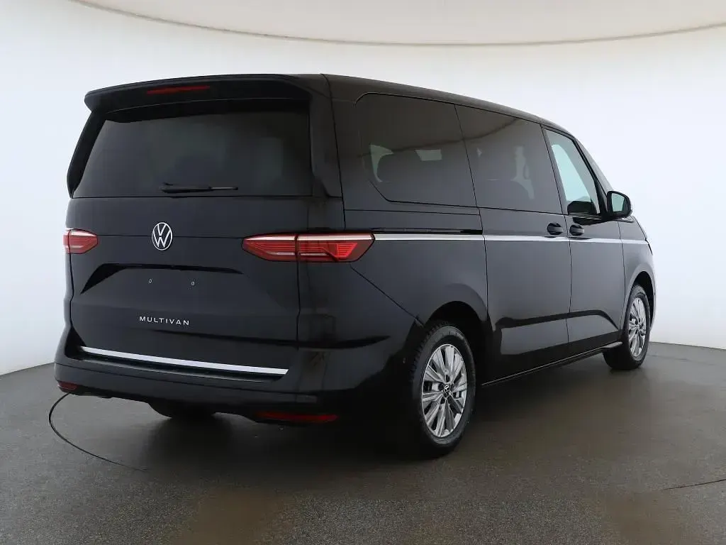 Gebraucht VW Multivan Style 204 PS (150 kW) 2025 Deep black perleffekt Van / Kleinbus