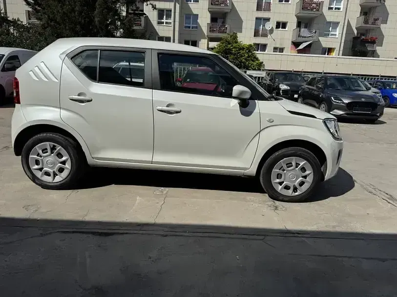 Gebraucht Suzuki Ignis Club 83 PS (61 kW) 2023 Pure white pearl metallic SUV