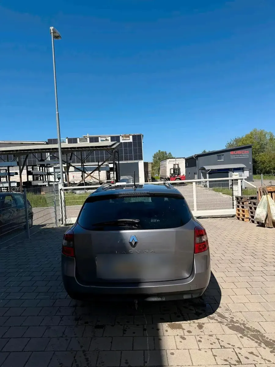 Gebraucht Renault Laguna III 140 PS (102 kW) 2012 Grau Kombi