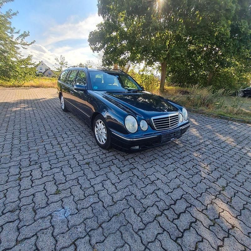 Gebraucht 2001 Mercedes E280 Avantgarde Kombi | 1.699 € (Superpreis) - Bild 1/4