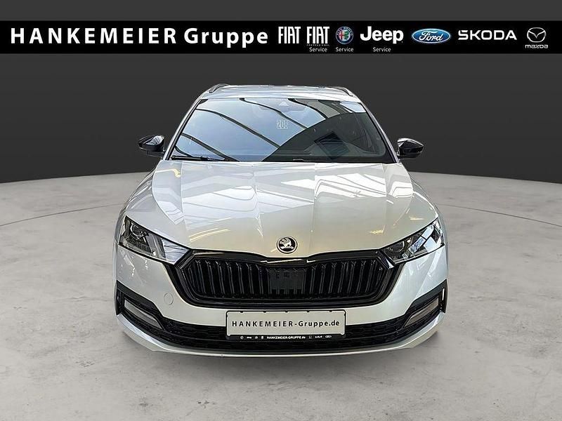 Gebraucht Skoda Octavia SportLine 150 PS (110 kW) 2021 Silber Kombi