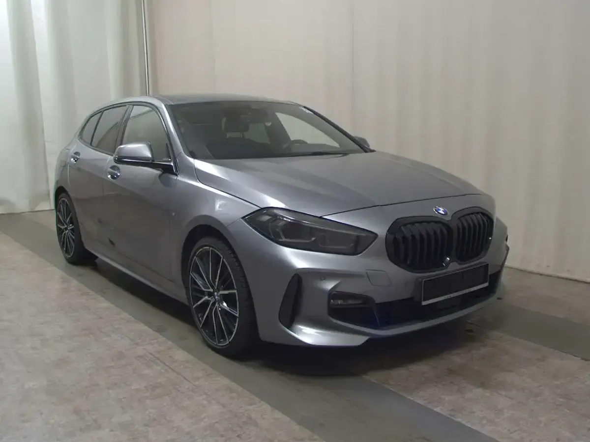 Gebraucht BMW 120 M Sport 178 PS (130 kW) 2023 Grau Limousine