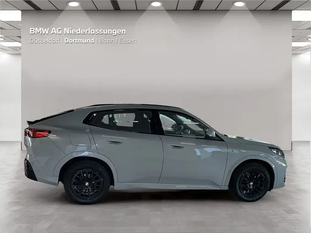 Gebraucht BMW X2 M Sport 150 PS (110 kW) 2025 Grau SUV