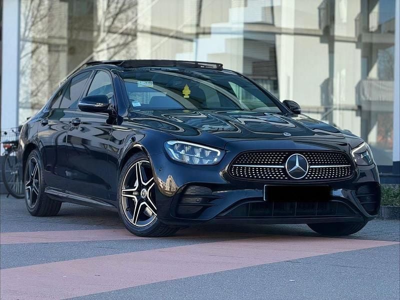 Gebraucht Mercedes E220 AMG 194 PS (142 kW) 2021 Schwarz Limousine