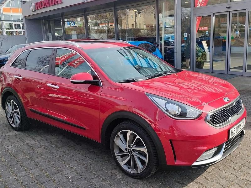 Gebraucht Kia Niro Spirit 105 PS (77 kW) 2017 Rot SUV