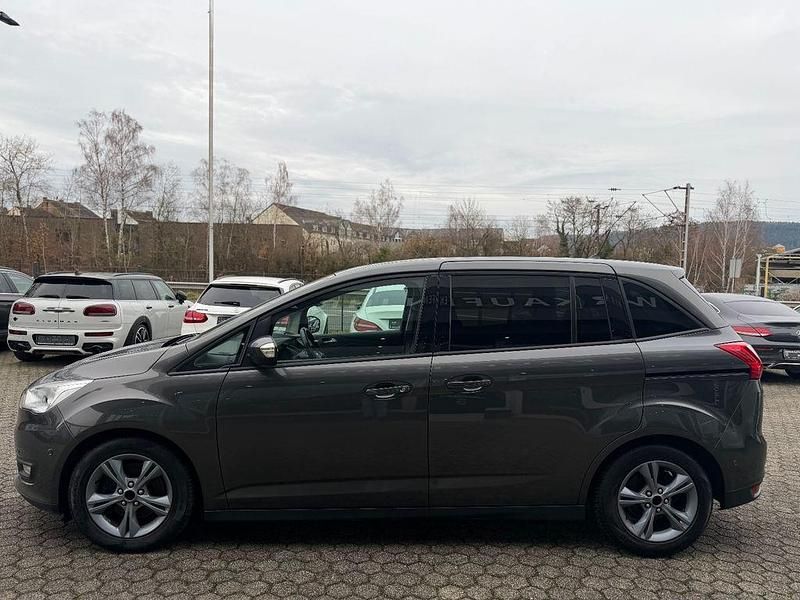 Gebraucht Ford Grand C-Max Trend 125 PS (91 kW) 2018 Grau Van / Kleinbus