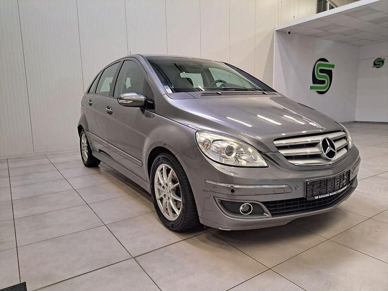 Grau Gebraucht 2007 Mercedes B180 Edition Van / Kleinbus | 2.990 € (Guter Preis) - Bild 1/4
