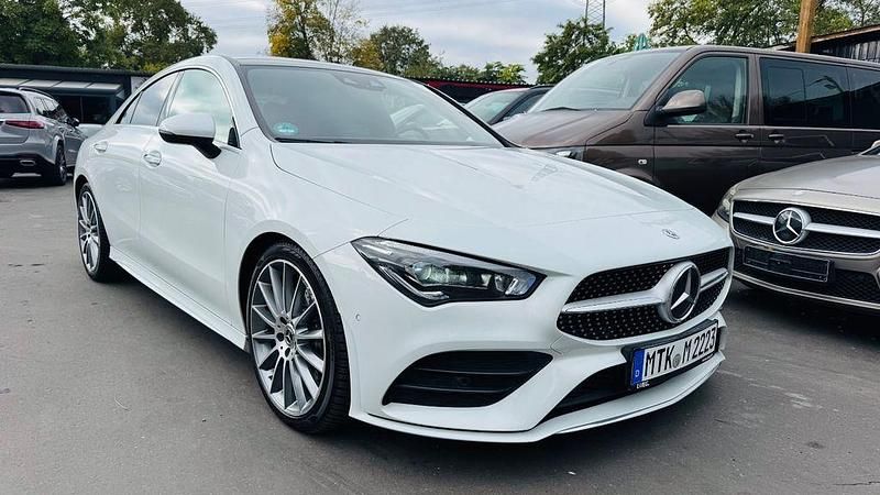 Weiß Gebraucht 2020 Mercedes CLA200 AMG Limousine | 27.999 € (Etwas zu teuer) - Bild 1/4