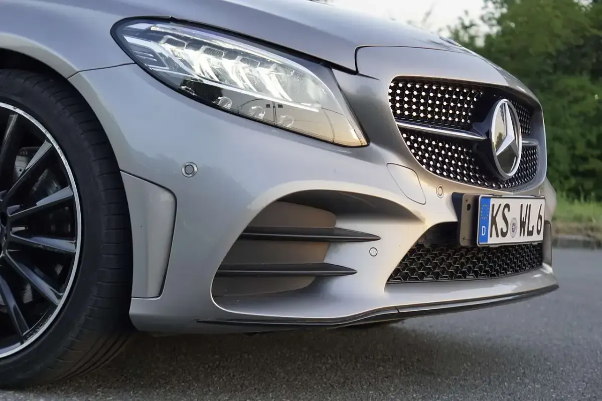 Gebraucht Mercedes C200 184 PS (135 kW) 2021 Grau Coupé